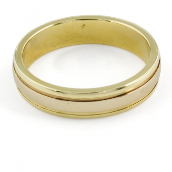 9ct gold 2.9g Wedding Ring size J½